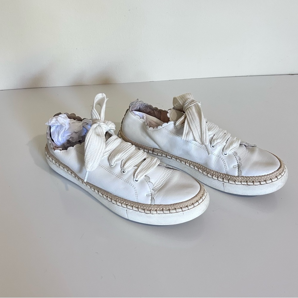 Kate Spade White Leather Scalloped Sneakers size 9